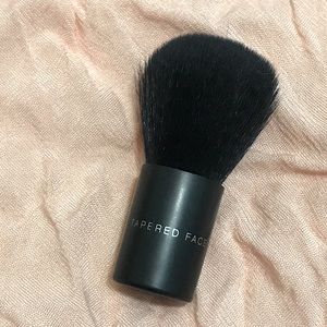bareMinerals Tapered Face Brush